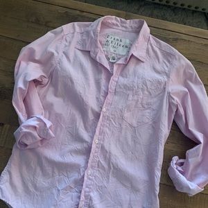 Frank & Eileen “Barry” button down top!